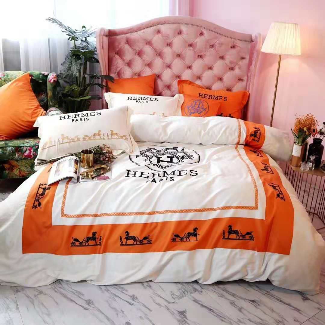 White Orange Bedding Sets Fashion Design Letter H Polyester Colors