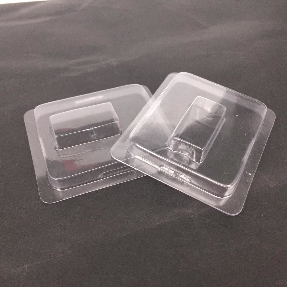 clear plastic clamshell packaging