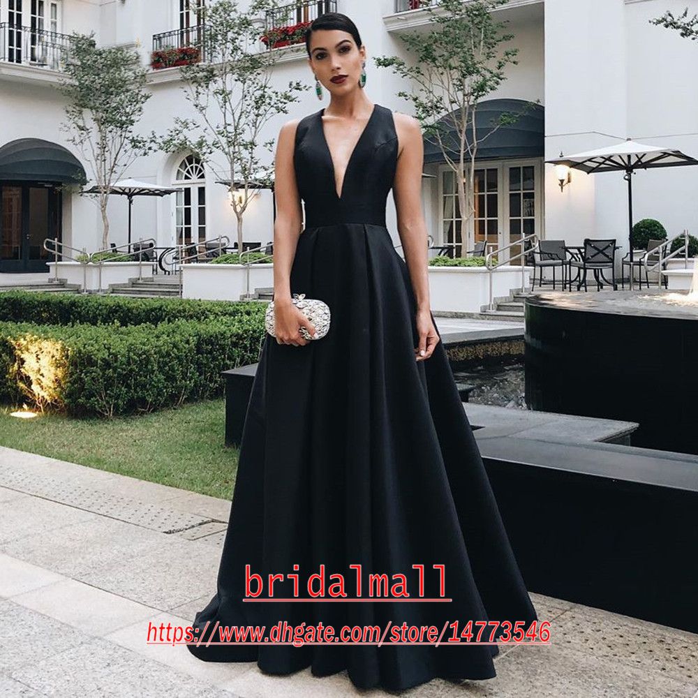 Compra 2020 Vestidos De Noche Elegante Negro Raso Una Línea De Cuello En V  Profundo Vestido Largo Sin Mangas De Noche De Baile Partido Formal De Los  Vestidos Más El Tamaño De