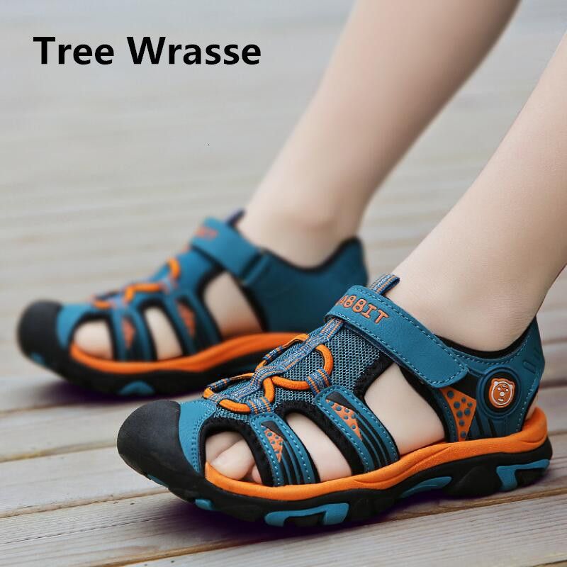 sandália de criança de 6 anos