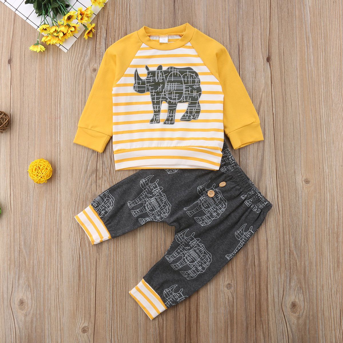 Compre Manga Bebe Muchachas De Los Bebes A Largo Rinoceronte Tops Con Capucha Harem Equipos Juego De Ropa De 0 6 Meses A 5 96 Del Wangxiaofeng806 Es Dhgate Com