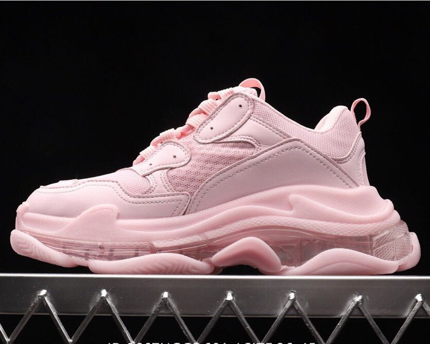 balenciaga rose triple s