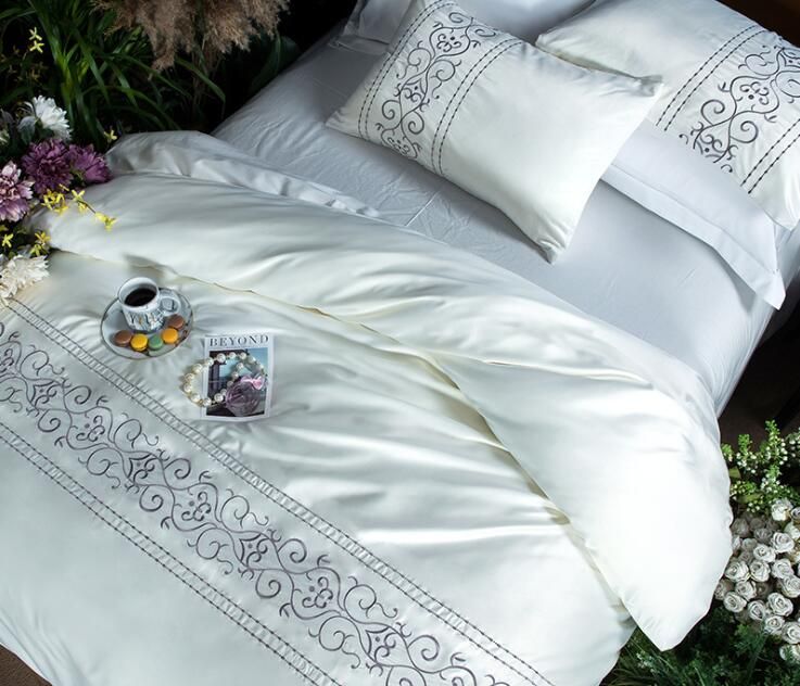 Embroidery Soild Color Silk Bedding Set Washable Imitation Silk