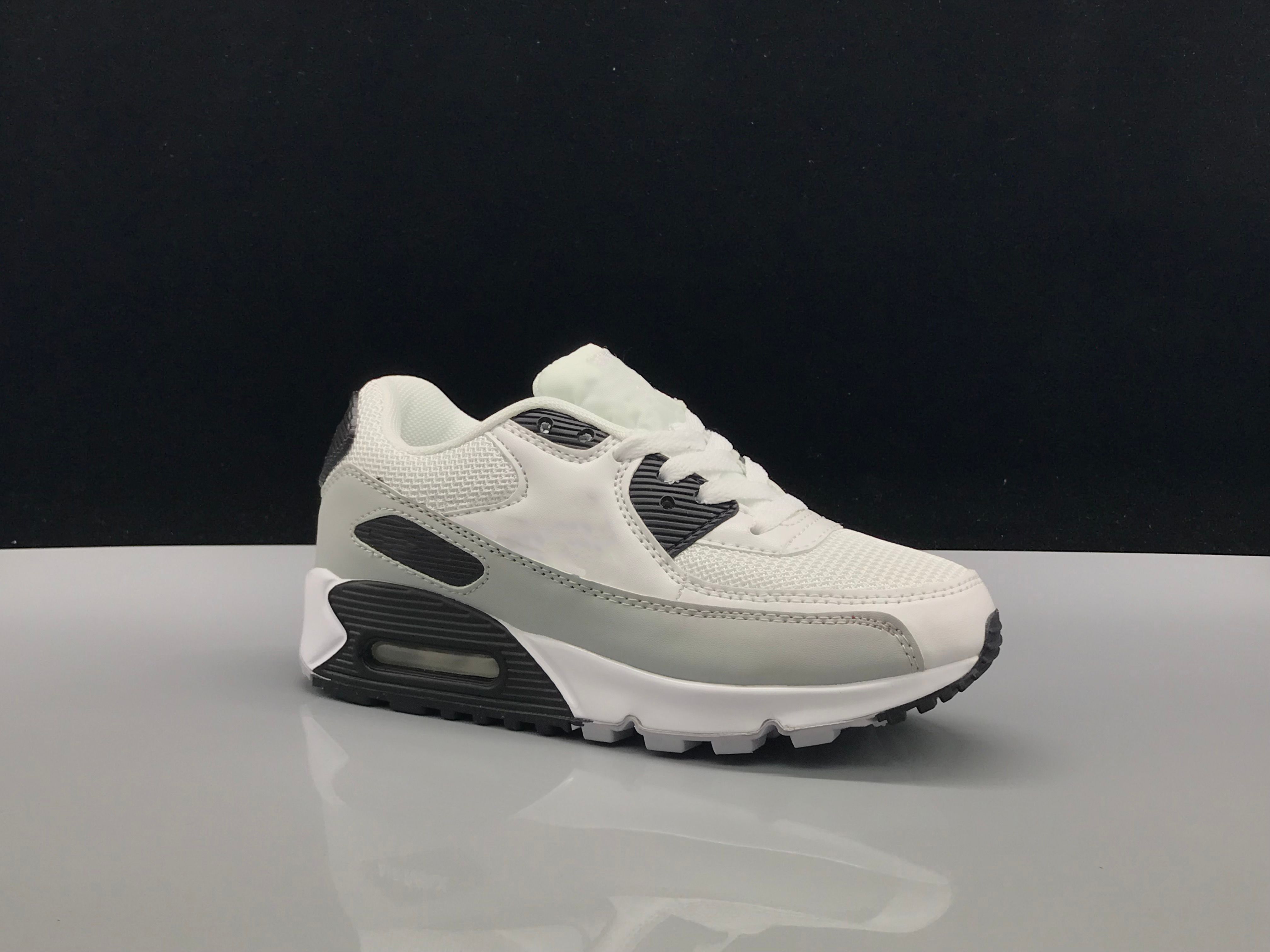 Großhandel Nike Air Max 90 Kinderschuhe Kinder Klassiker 90 Vt Jungen Und Mädchen Laufschuhe Schwarz Rot Weiß Sport Trainer Kissen Oberfläche Großhandel Nike Air Max 90 Kinderschuhe Kinder Klassiker 90 Vt Jungen Und Mädchen Laufschuhe Schwarz Rot Weiß Sport Trainer Kissen Oberfläche