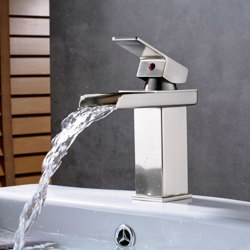 2020 Good Value Contemporary Deck Mount Waterfall Bathroom Faucet