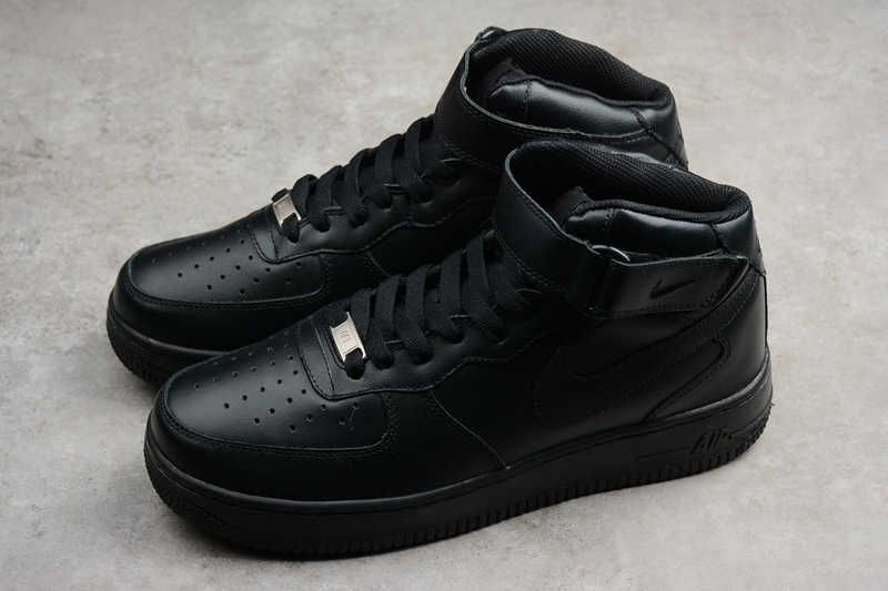 low top black forces