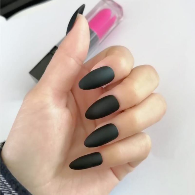 2019 24pcs uñas falsas mate negro vino rojo forma puntiaguda puntas de uñas  carnosas moda europea