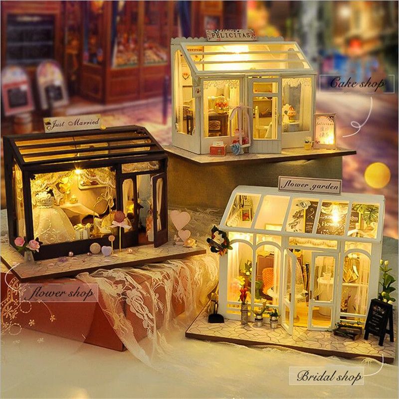 unisex dolls house