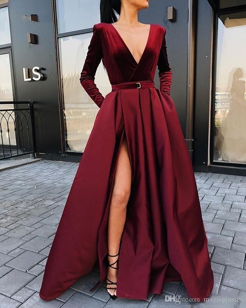 Compra Satén Vestidos Formales De Borgoña 2019 Nueva Llegada De Manga Larga  Vestidos De Noche De Terciopelo Con Cuello En V Vestido De Las Mujeres Del  Invierno Hendidura Lateral Barato | Entrega