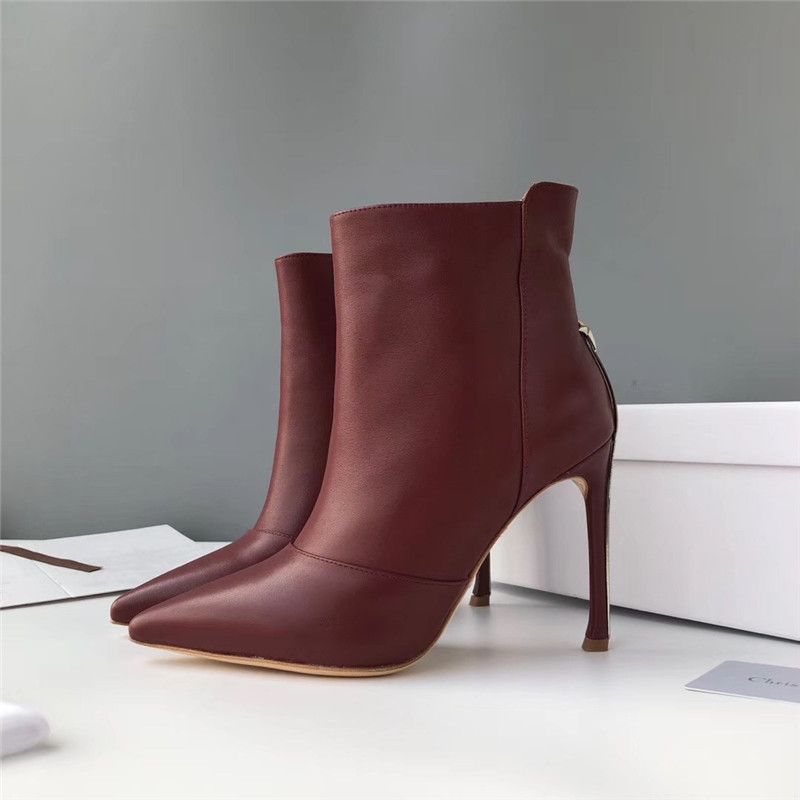 short burgundy heels