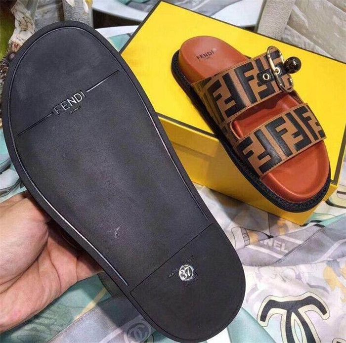 designer slides dhgate