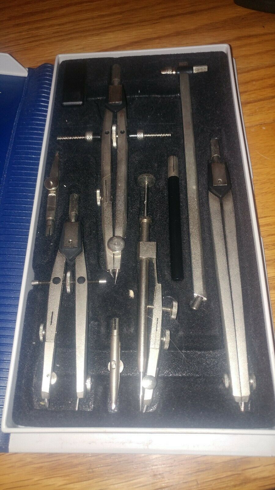 compass set