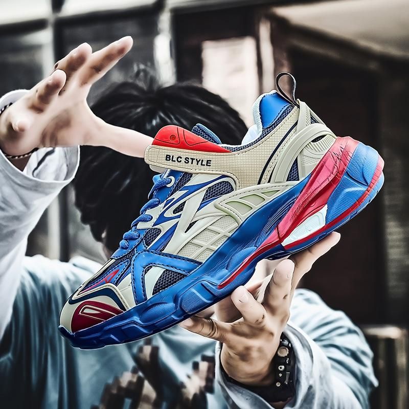 stylish sports shoes for men