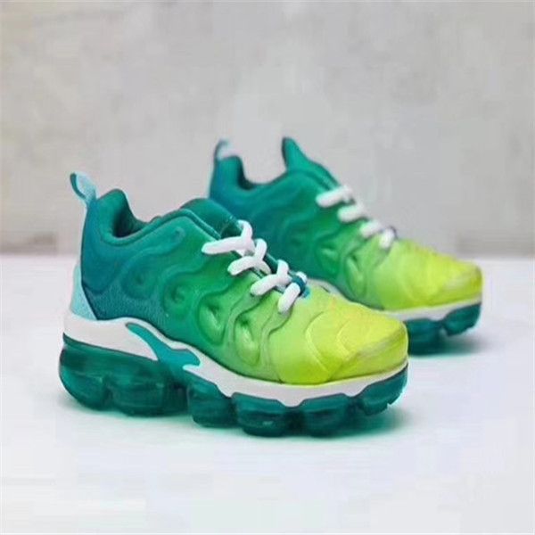 vapormax preschool size