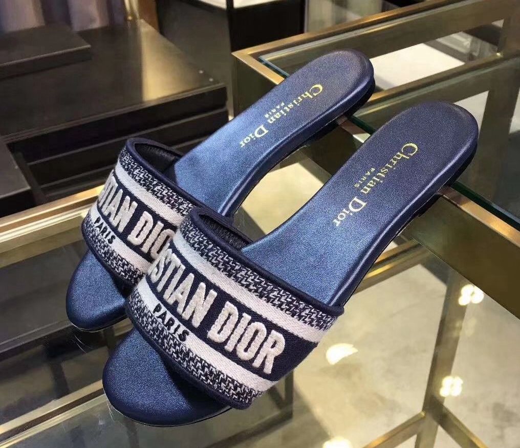 French Hot Sell High Quality Lady Sandals Super Brand Designer Sandals  Women Sandals Famous Fashion Hot Style2125 From Gucci155, $75.38 | DHgate .Com