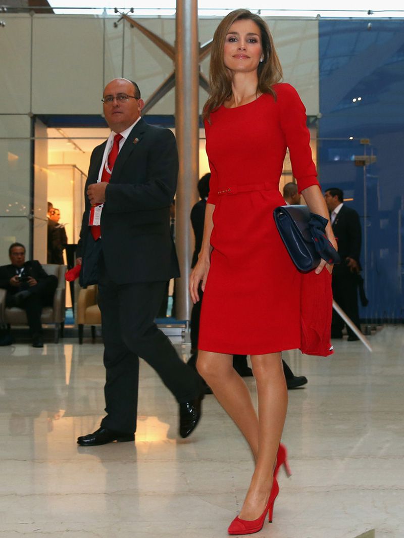 Vestido tubo redondo rojo de la princesa de las mujeres del cuello de la manga 3/ Vestido tubo redondo rojo de la princesa de las mujeres del cuello de la manga 3/