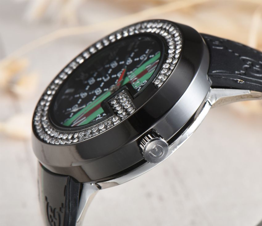 Hot Luxury Watches For Men And Women 