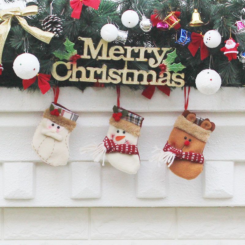 Adornos Colgantes De Árbol De Navidad Para Decoración Del Hogar Medias De Feliz Navidad Proveedor De Fiesta De Santa Adornos De Navidad De 5,62 € | DHgate