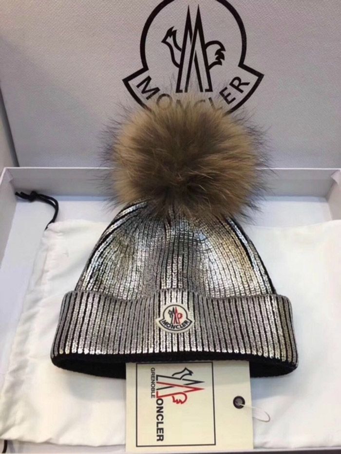 moncler winter pom pom hat