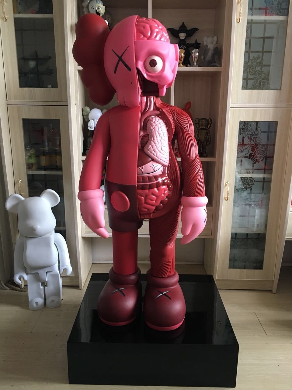 kaws big figure