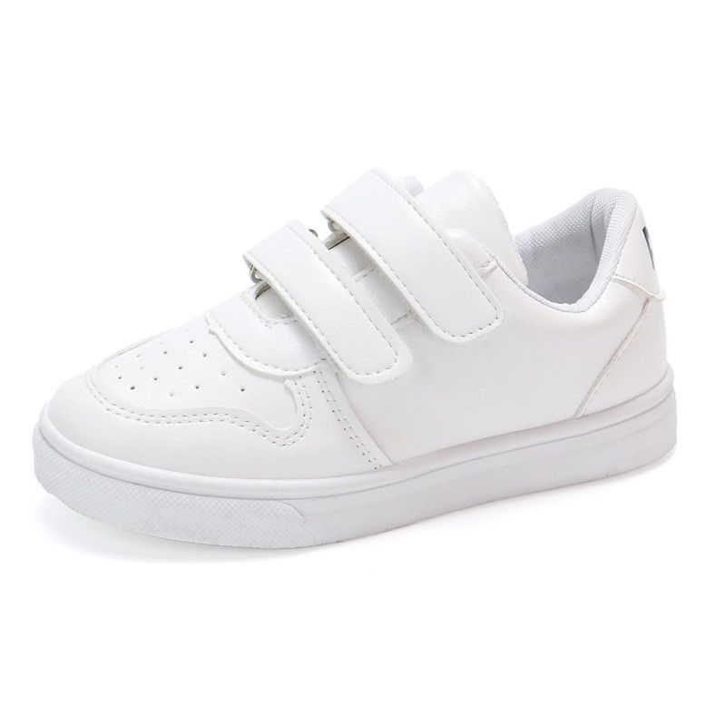 little white tennis shoes