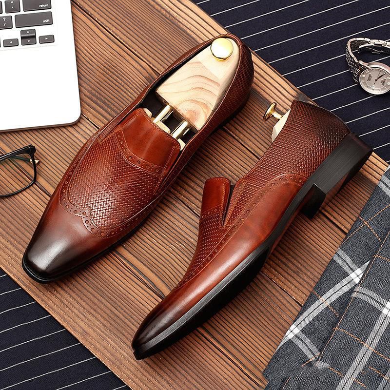 Koop Lederen Mannen Brogue Schoenen Business Jurk Banket Pak Schoenen  Mannen Bullock Bruiloft Oxford Schoenen Voor Heren 2020 Spring Goedkoop |  Snelle Levering En Kwaliteit | Nl.Dhgate