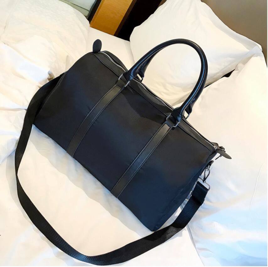 sports bag shoulder strap