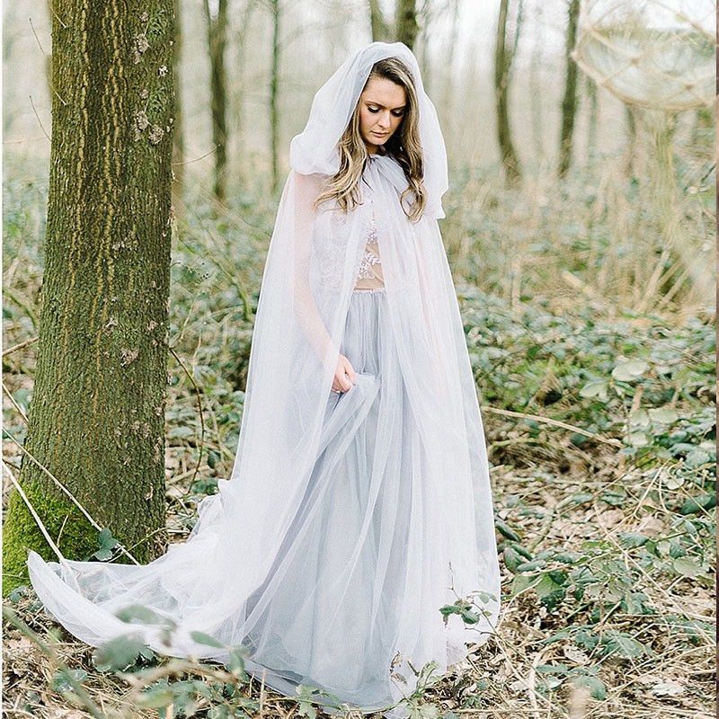 nueva llegada de dos capas de tul de novia capa con capucha simple Hada Boho boda nupcial del Cabo nueva llegada de dos capas de tul de novia capa con capucha simple Hada Boho boda nupcial del Cabo