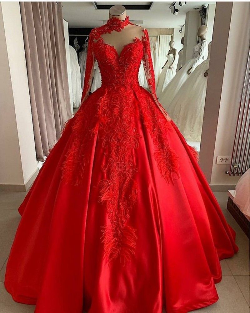 Vestido De Bola Roja Cuello Alto Quinceañera Vestidos 2020 Largas Con Abalorios Plumas De 15 Anos Vestidos De Fiesta 265,12 € | DHgate