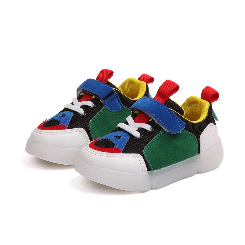 childrens athletic shoes