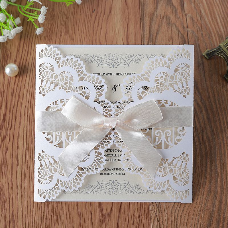 Tarjetas de boda 50pcs láser blanco corte del cordón con el papel para imprimir y