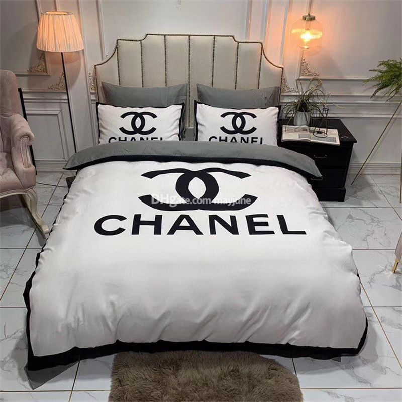 Polyetster New Classic Style Fashion Trend Bedding Sets High