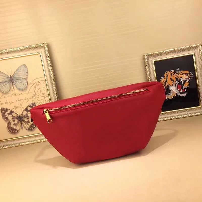 womens sporty crossbody bag