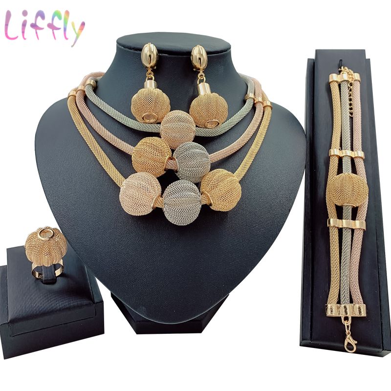 big choker necklace