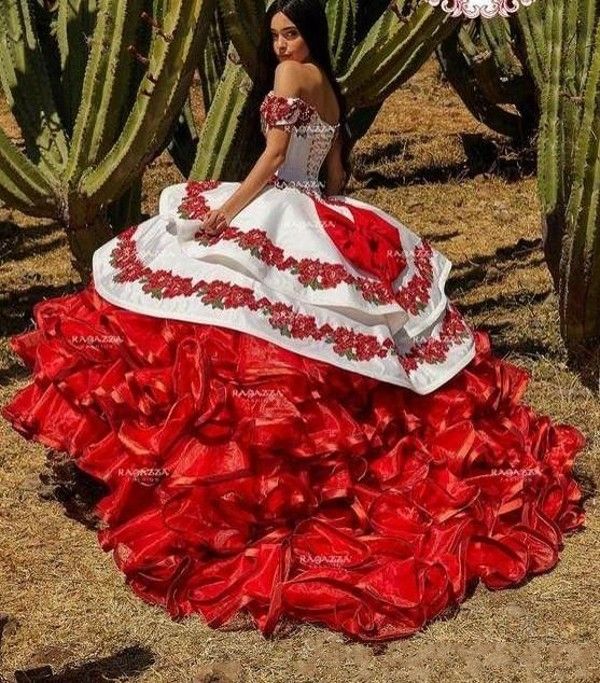 vestidos de 15 años charros (17) – Ceremonias Barcelona