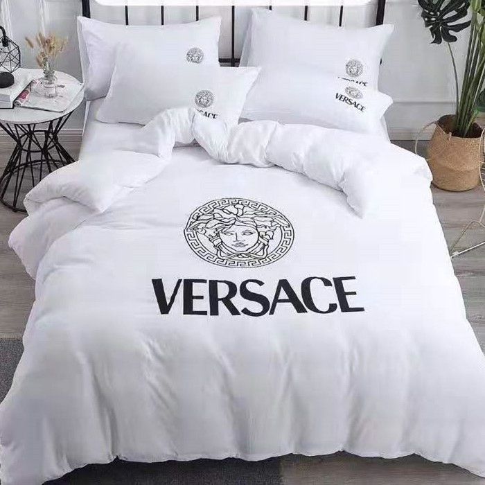 Branded Polyester Cotton Home Textile Adult Soft Bedding Set Bed