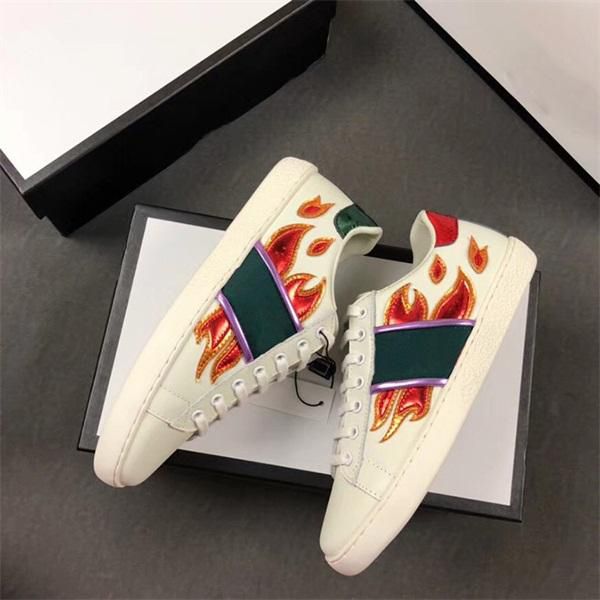 scarpe con logo del gallo