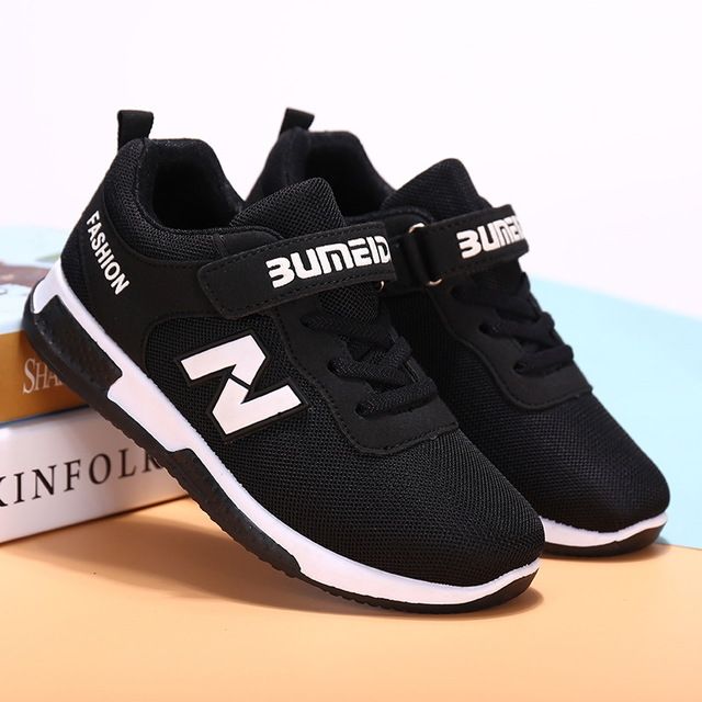 low cost sports shoes