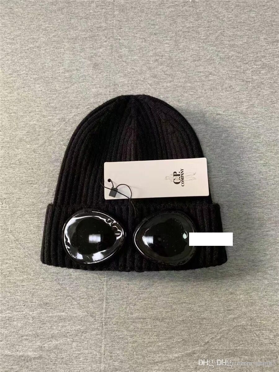 cp company beanie black