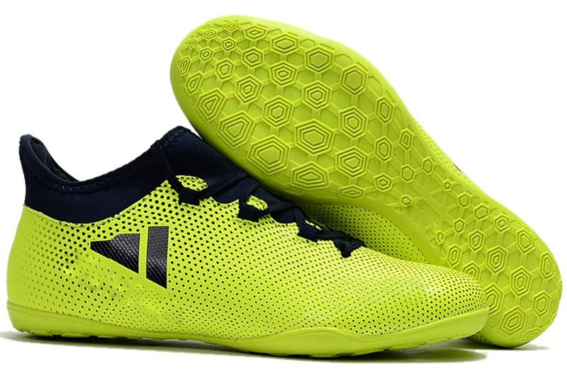 x tango 17.3 turf shoes