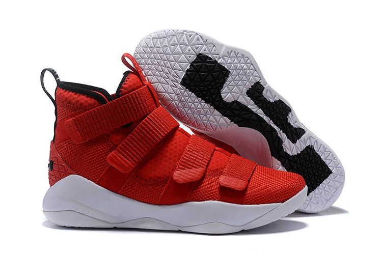 lebron james lakers sweatshirt