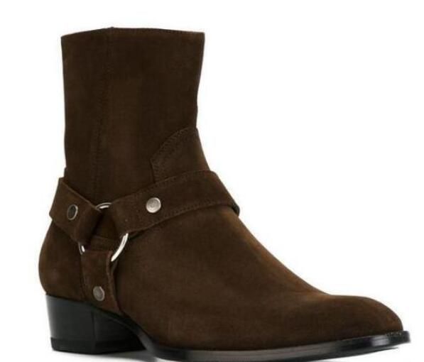 boots with metal ring