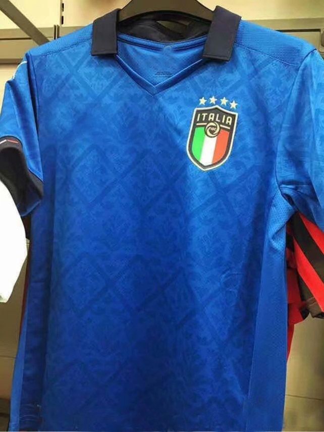 italy national football team kit