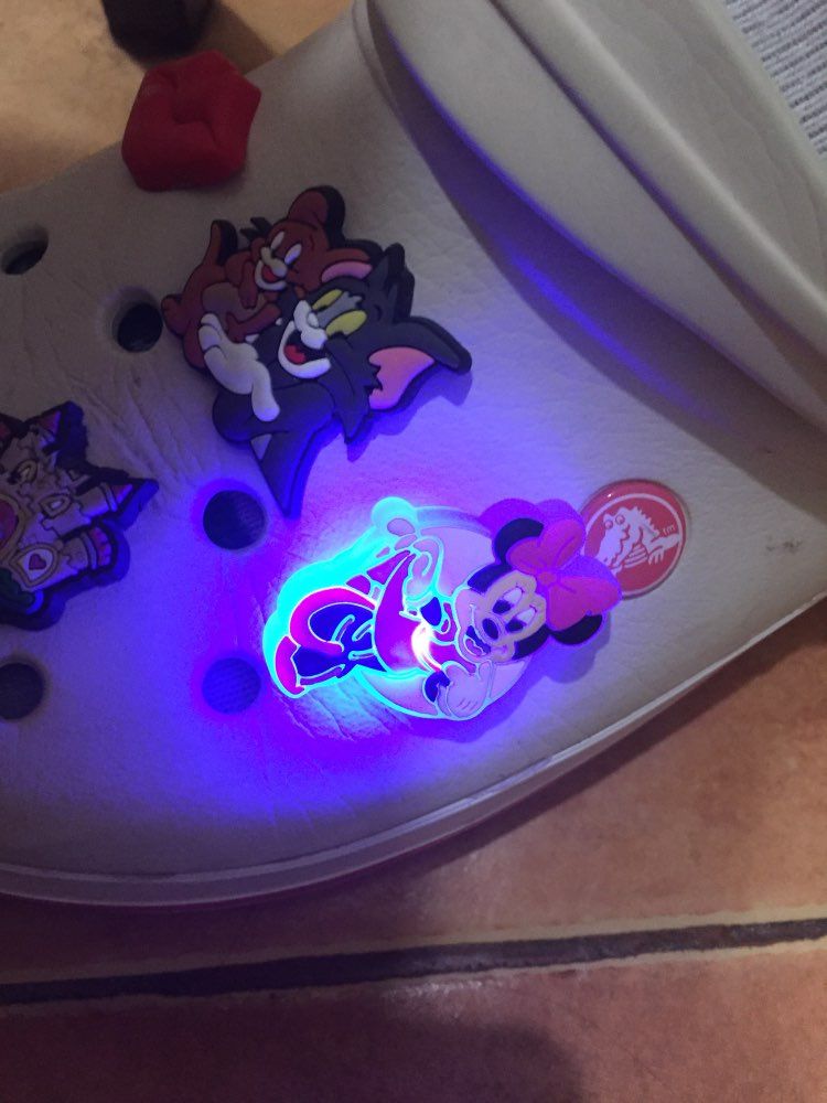 light up croc charms