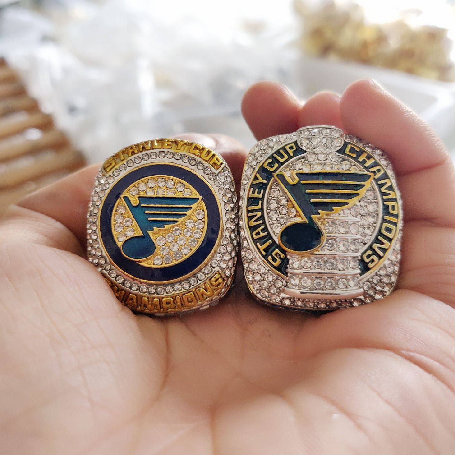 Blues 2019 Stanley-Cup Replica Championship Ring Championship Ring Collectible Gift Fashion Size 8-13 with A Wooden Box Blues 2019 Stanley-Cup Replica Championship Ring Championship Ring Collectible Gift Fashion Size 8-13 with A Wooden Box