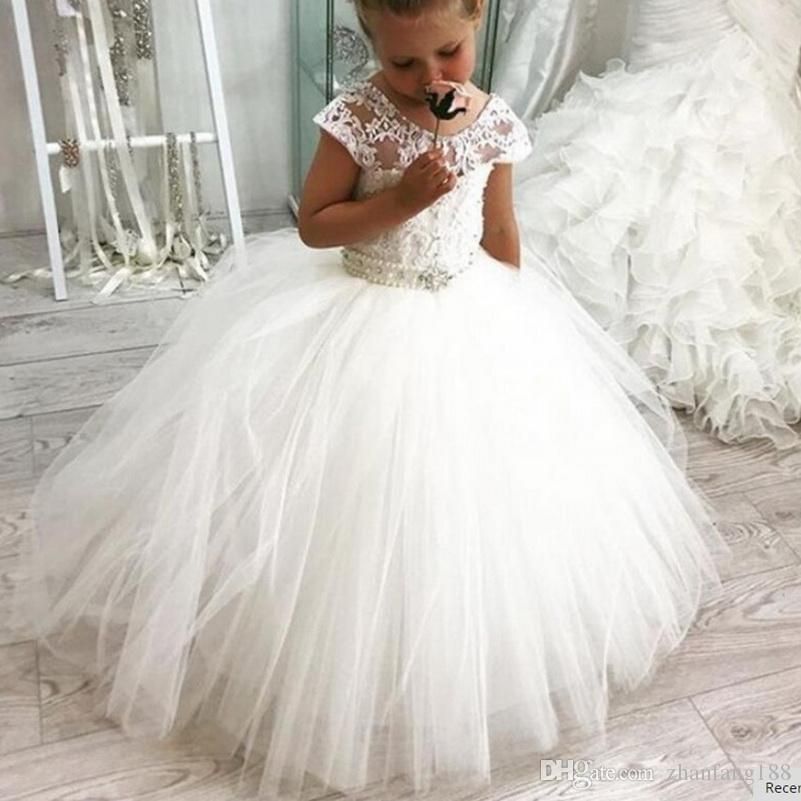 2020 Puffy Corte Apliques Nueva Princesa Vestidos De Niña De Las Flores Para Las Cuello De La Joya Del Cordón Del Tren Pequeño Bebé Niños Vestidos Vestidos De Primera Comunión