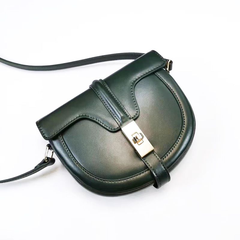 minimalist saddle bag