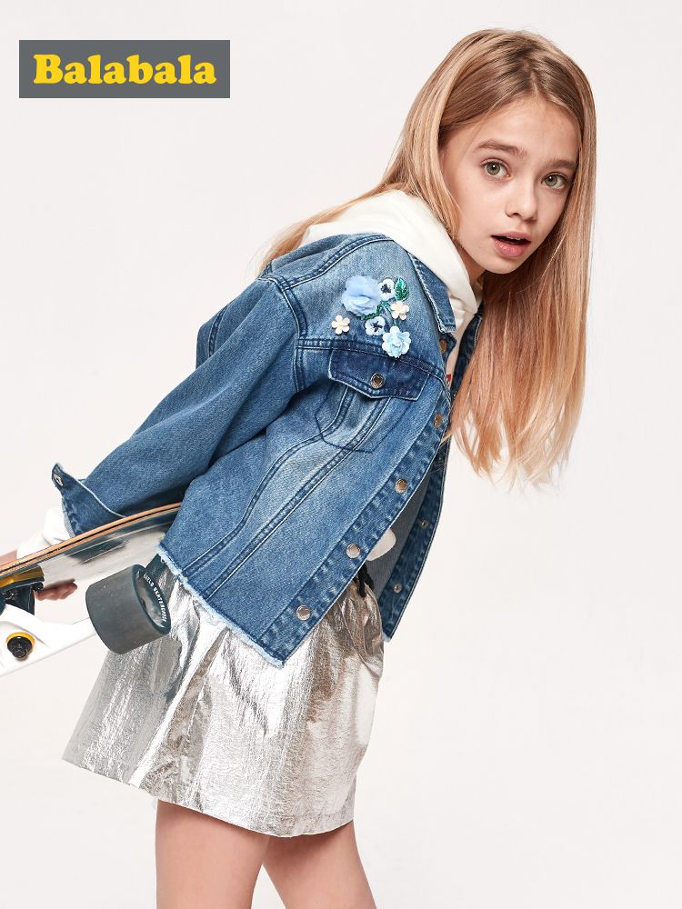 denim jacket teenage girl