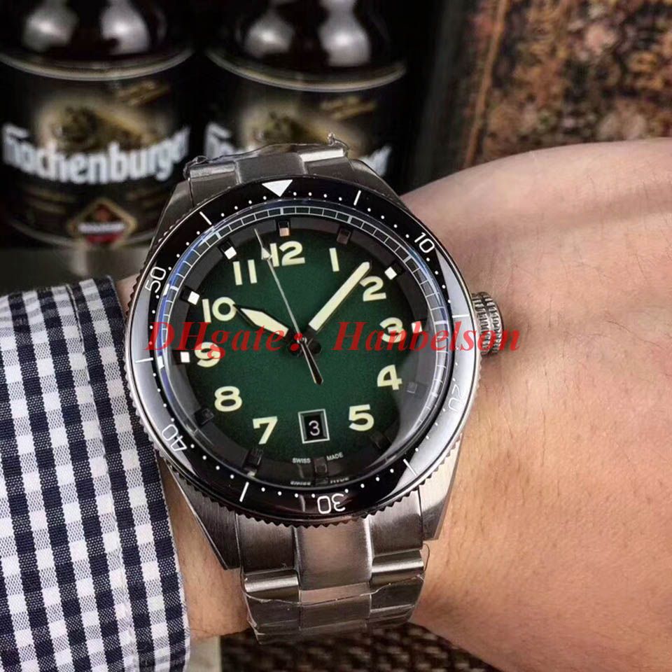 Green dial (steel strap)