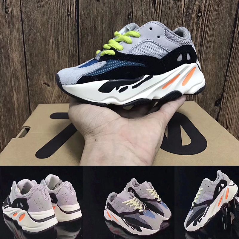 yeezy 700 taille